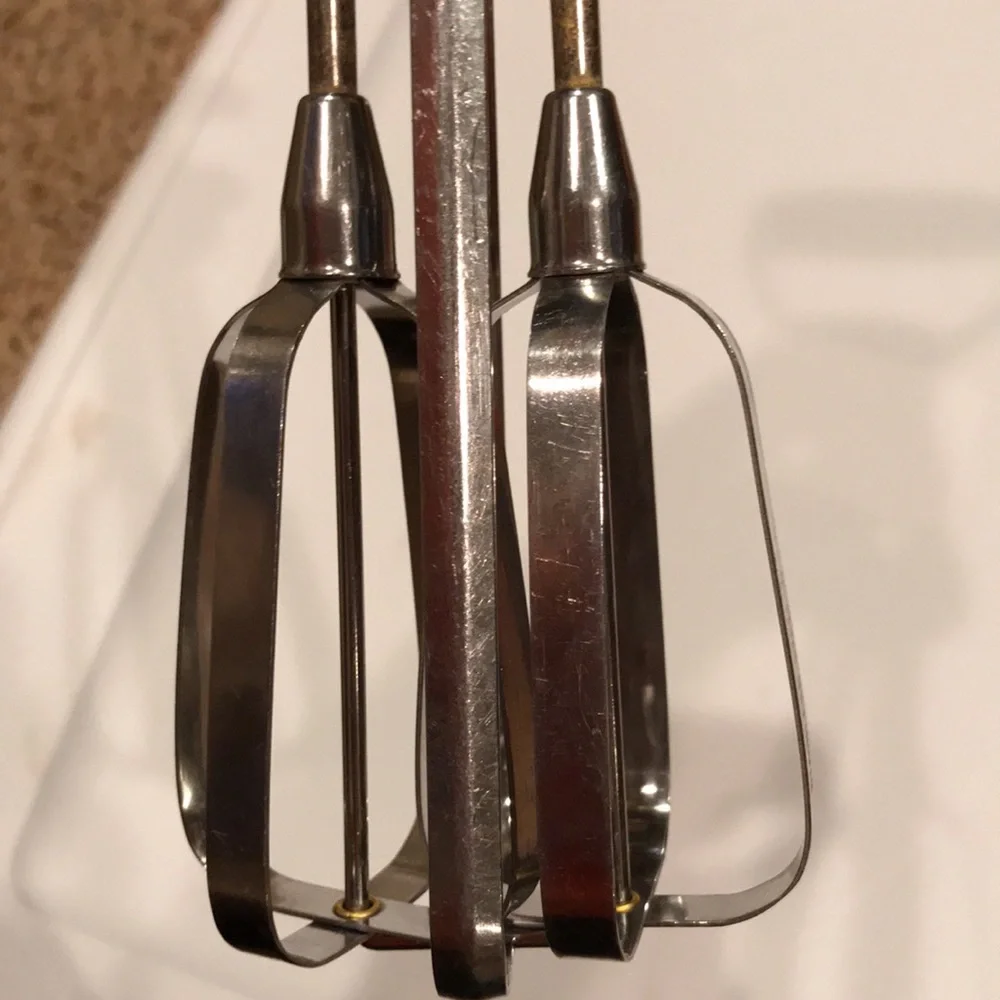 Maid of Honor USA vintage handheld eggbeater stainless steel crank blender EUC